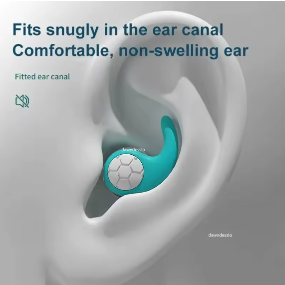 SoftSeal™ earplugs snugly fitting the natural shape of the ear canal, ensuring maximum comfort and effective noise blocking